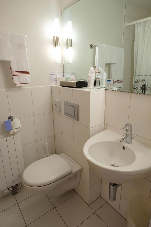 Hotel Seaside Spiez Buitenkant foto