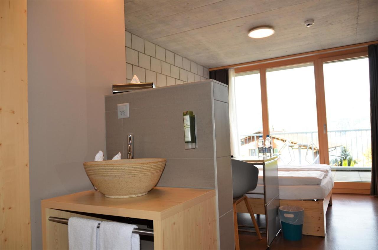 Hotel Seaside Spiez Buitenkant foto